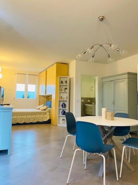 Casa Vacanze Lea Villa ตอสโกลาโน มาแดร์โน ภายนอก รูปภาพ